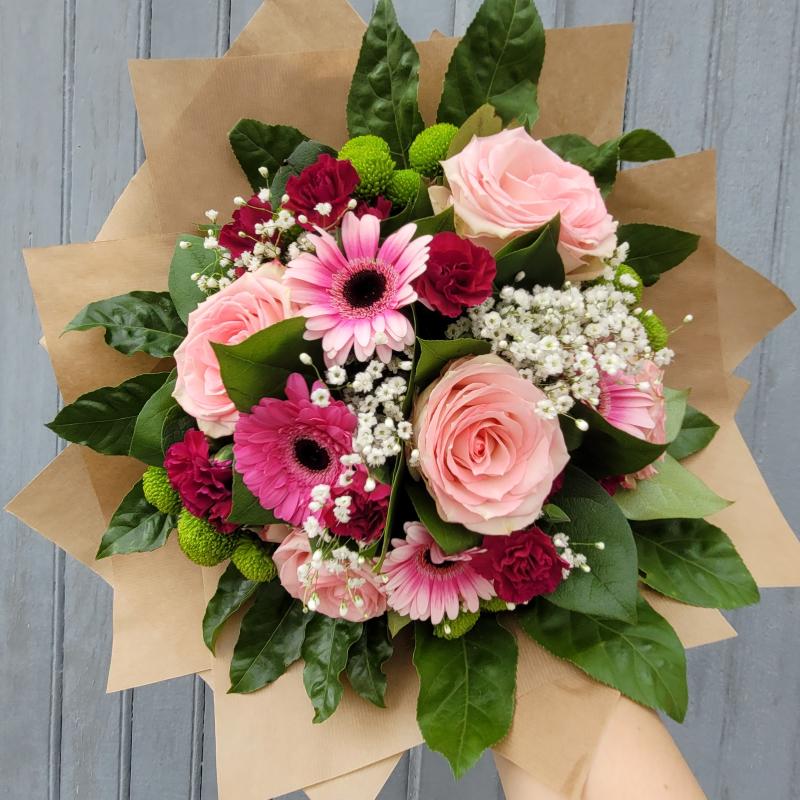 Bouquet rond à disposer dans un vase